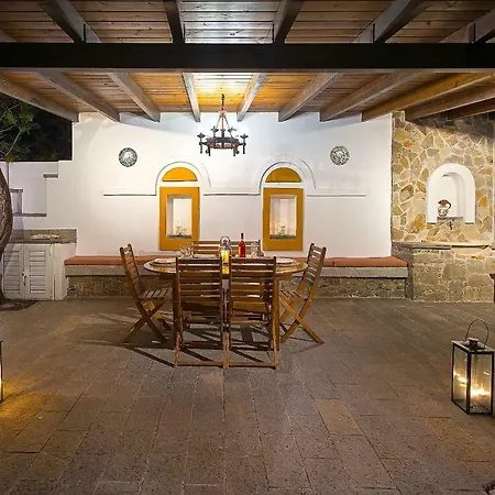 Beachfront Seashell Superior 根纳迪